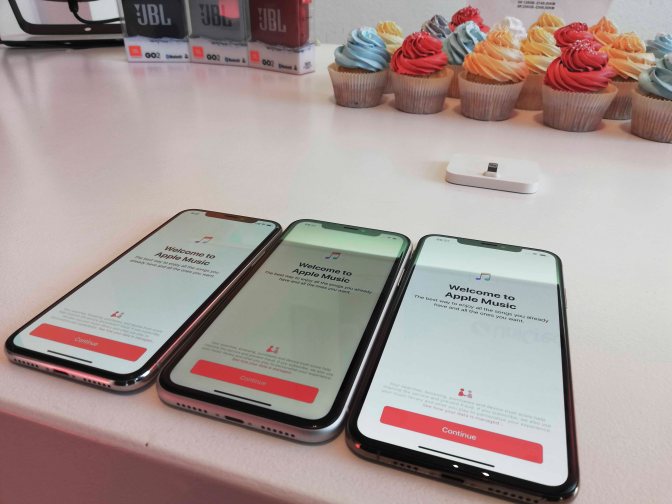 Usporedite X, Xr, Xs