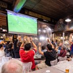 Ovaj sportski bar će vas oduševiti – osmišljen da štiti vaše uređaje tokom fudbalske euforije